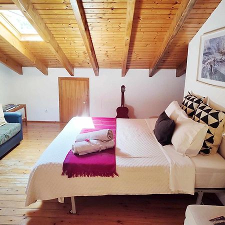 Homestay Attic Private Bedroom Aljezur Kültér fotó