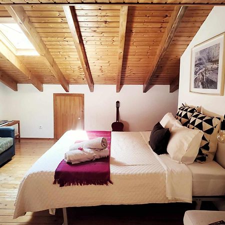 Homestay Attic Private Bedroom Aljezur Kültér fotó